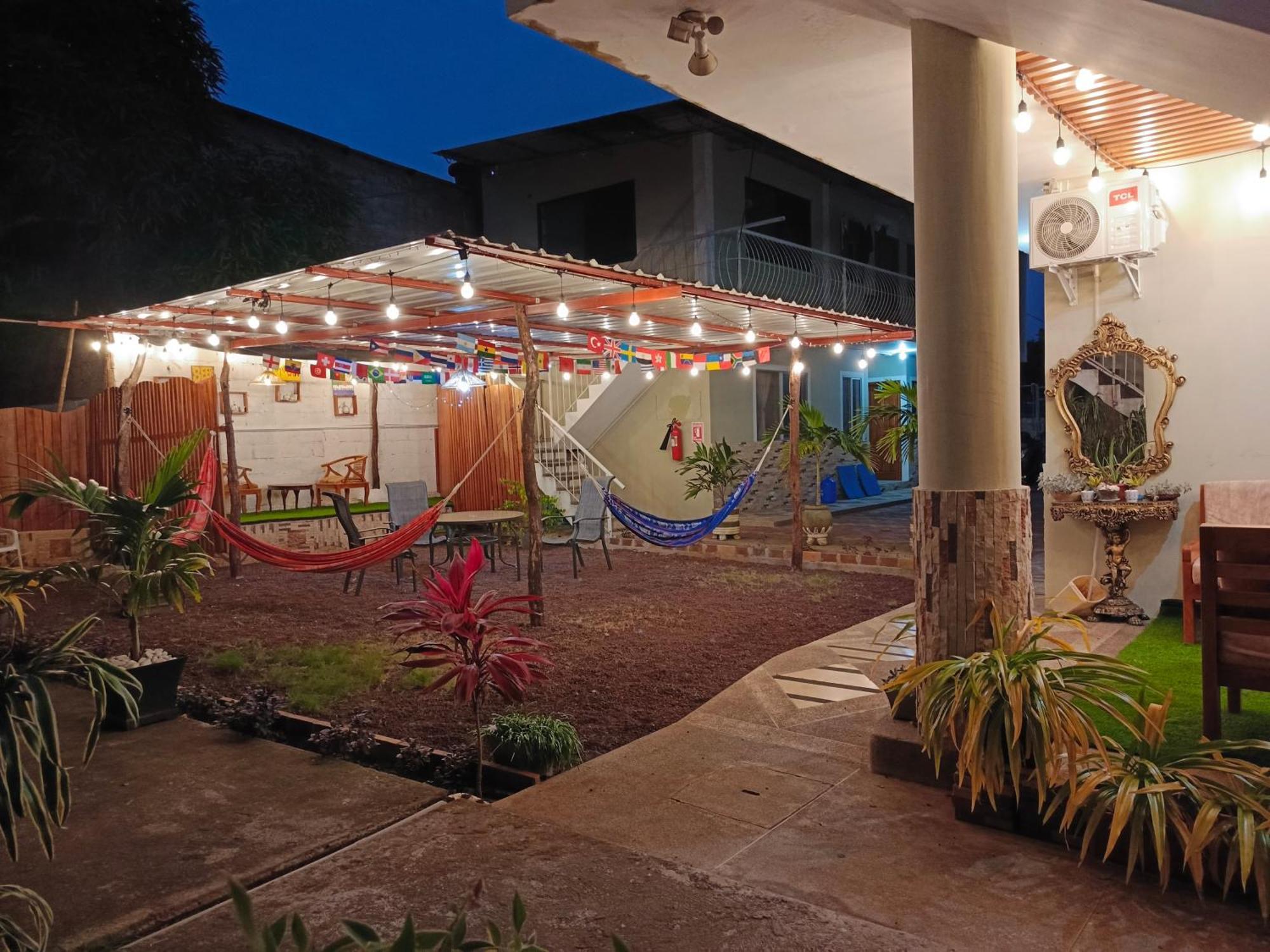 Teresita'S House Suites Con Cocina Privada Puerto Baquerizo Moreno Exterior photo
