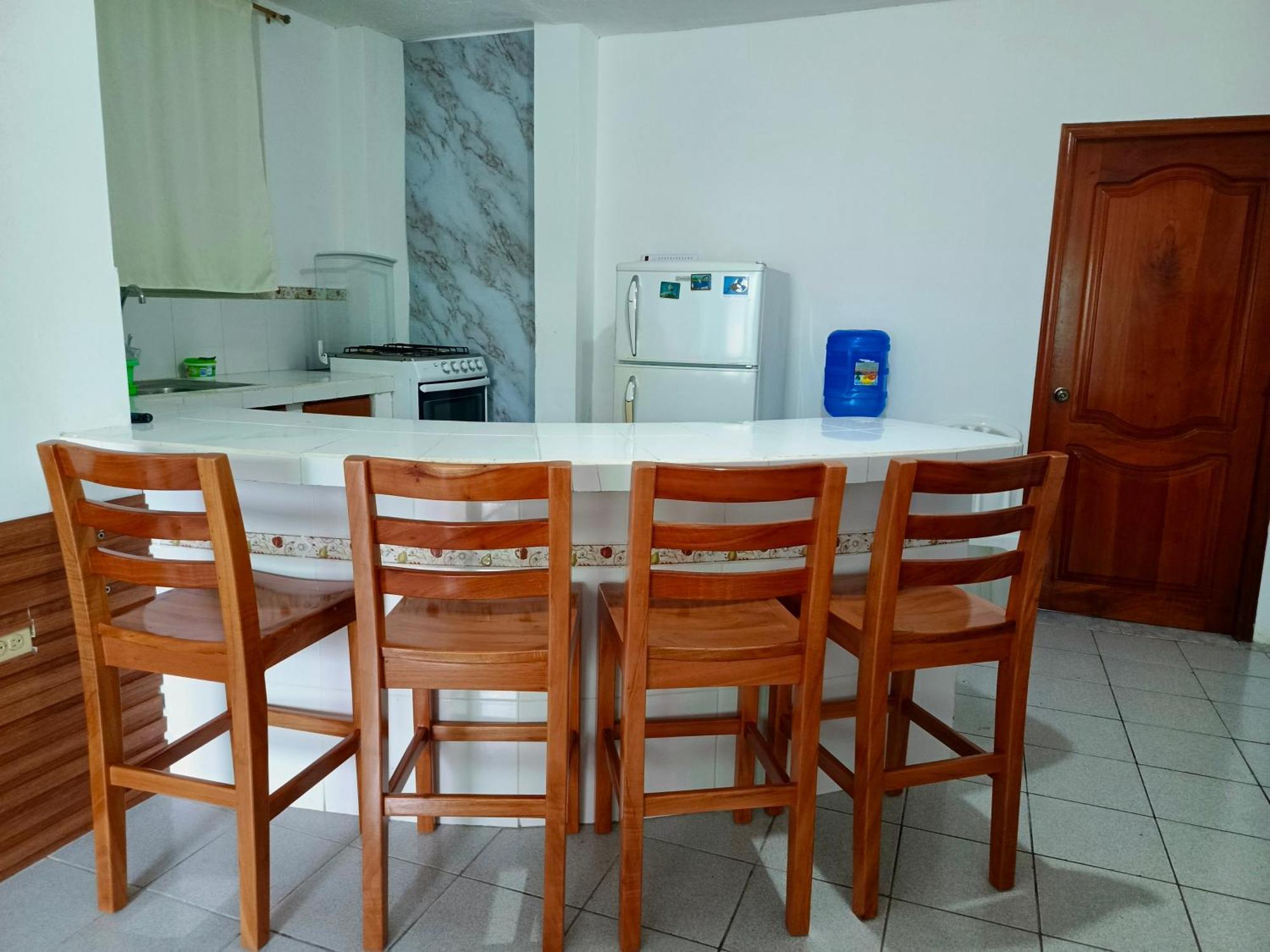 Teresita'S House Suites Con Cocina Privada Puerto Baquerizo Moreno Exterior photo